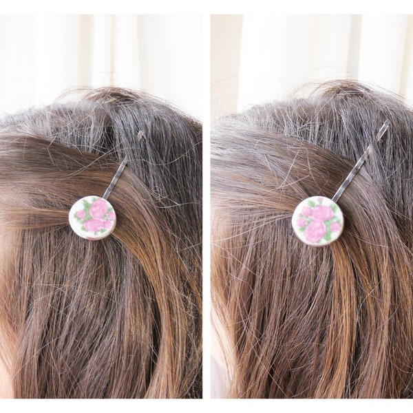 Barrette à chignon femme argent. Décors rond en porcelaine réutilisée blanche peinte de petites roses. Cadeau artisanal unique pour femme.