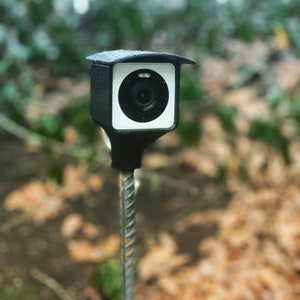 WYZE OG cam ground and post // A ground-staked mount with built in high mount option