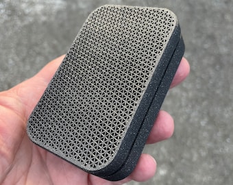 Upcycled Altoids // A modern cover for any Altoids tin with triangle-textured surfaces