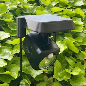 RING SMART Spotlight ground // A garden or flower pot mounted wifi lighting mount on 22&quot; fiberglass posts