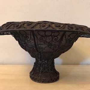 Antique French Wire Urn Basket French Wire Urn Garden Basket French Garden Basket Rust Footed Basket