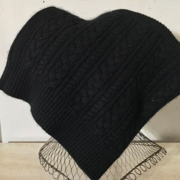 Ralph Lauren Hand knit Scarf Beaded Wool Cashmere Black Label Shawl Scarf Wrap