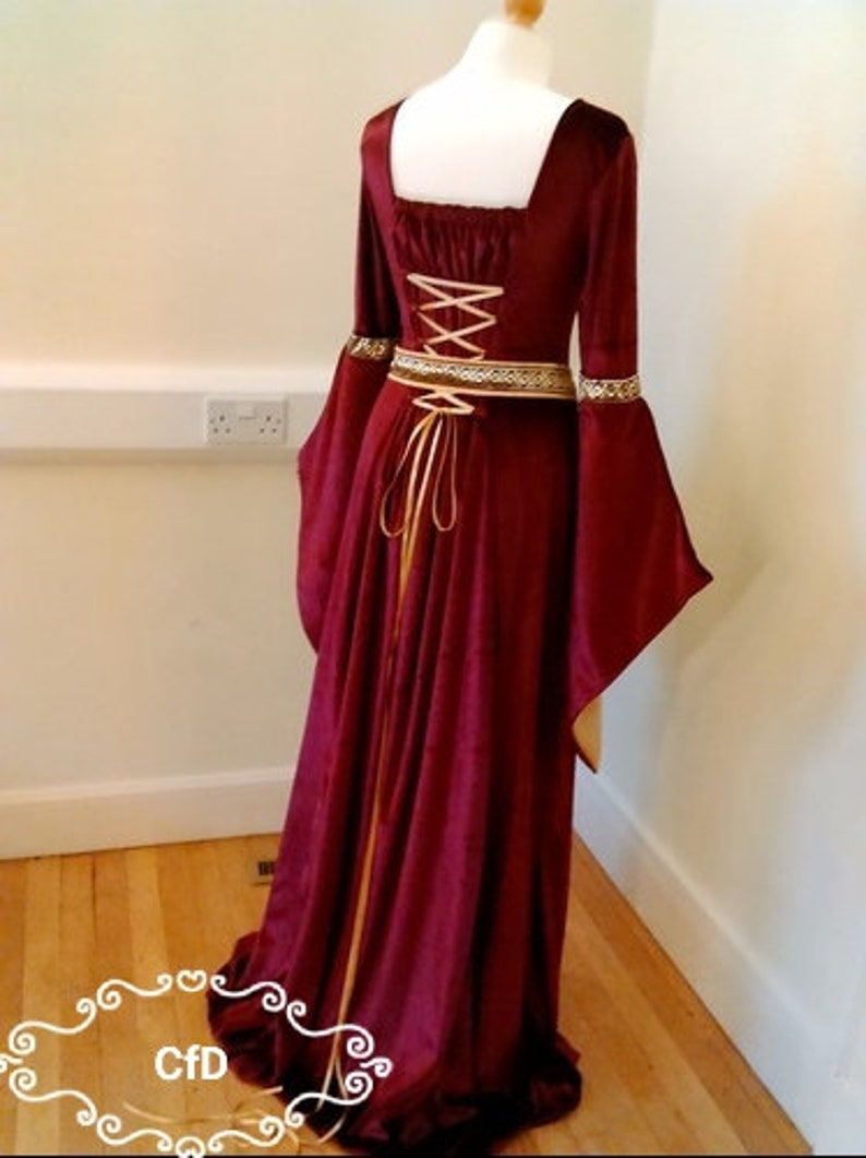 Celtic medieval gown Medieval dress with sweetheart neckline | Etsy