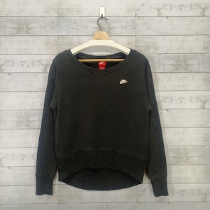 NIKE Track And Field Sweatshirt, Vintage Crewneck Sportwear Sweater, Black Women Jumper Size S
