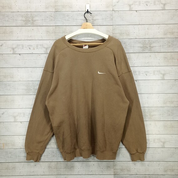 Brown nike crewneck hotsell