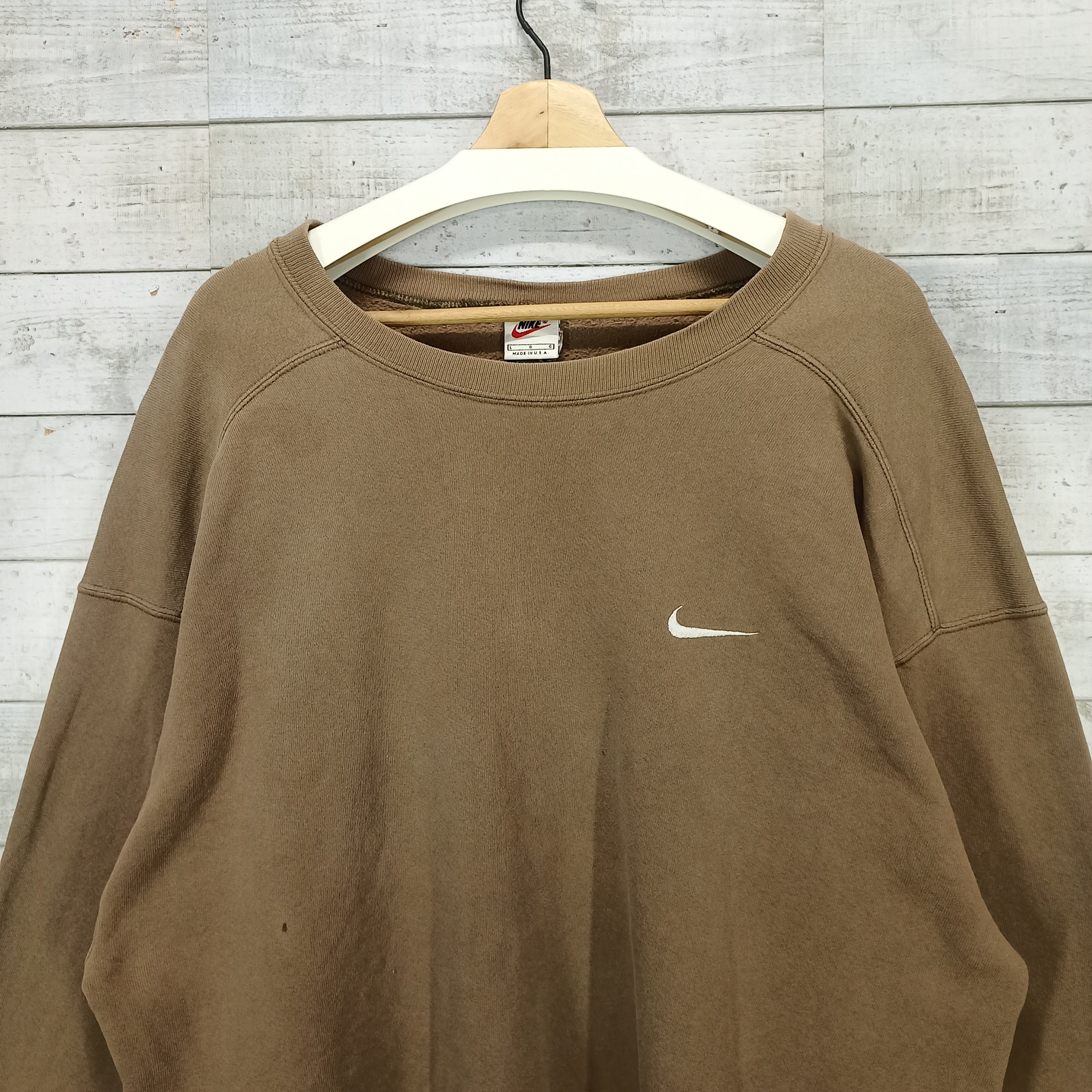 brown nike air sweatshirt vintage