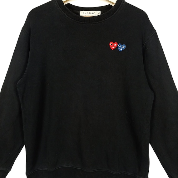 COMME des GARÇONS SHIRT ブラック Mトレーナー COMME Des GARCONS Play Sweatshirt | Black Crewneck With Heart Eyes