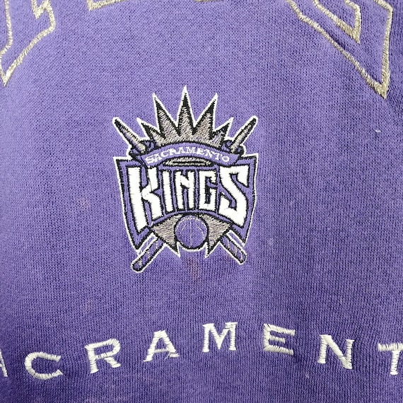 90s SACRAMENTO KINGS Sweatshirt, Vintage Color Di… - image 5