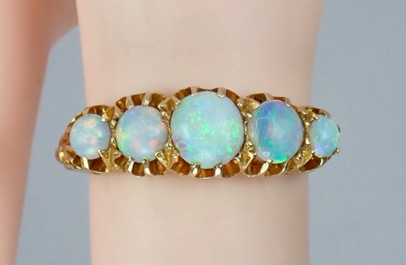Glowing Antique Victorian Solid 18k Gold Opal Cab… - image 1