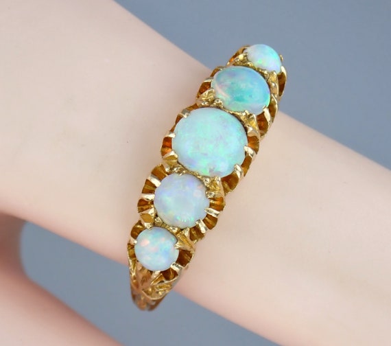 Glowing Antique Victorian Solid 18k Gold Opal Cab… - image 4