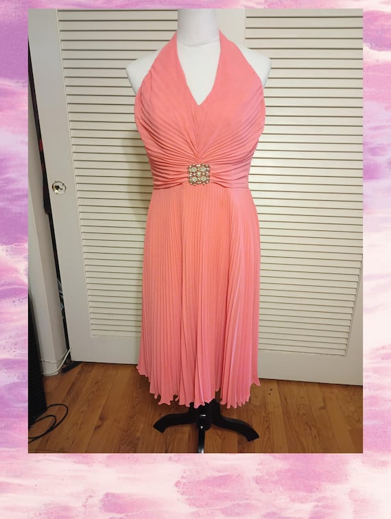 Aspeed Design Formal Wedding Mid Length Pink Dress With Pleated Button Size L 14