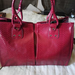 Elizabeth Arden Red Embossed Faux Leather Tote Handbag