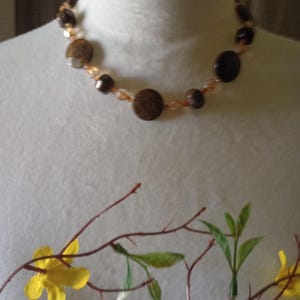 Vintage Tiger Eye Gemstone and Acrylic Beaded Necklace 16 inches