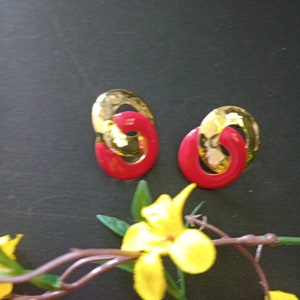 Vintage Post Earrings Red and Gold