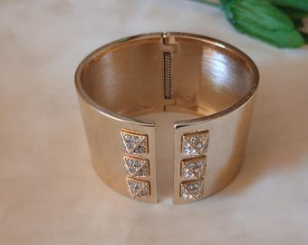 Brazalete con tachuelas de oro de edición limitada Scandalous de Victoria Secret, tamaño 7,5