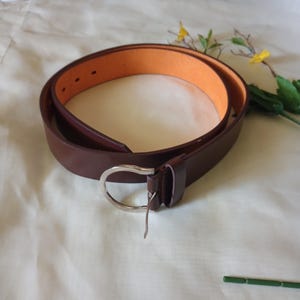 Banana Republic Geniue Brown Italian Leather Belt Made in  display picture 1