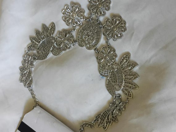 Vintage Relatively Silvertone Statement Necklace … - image 3