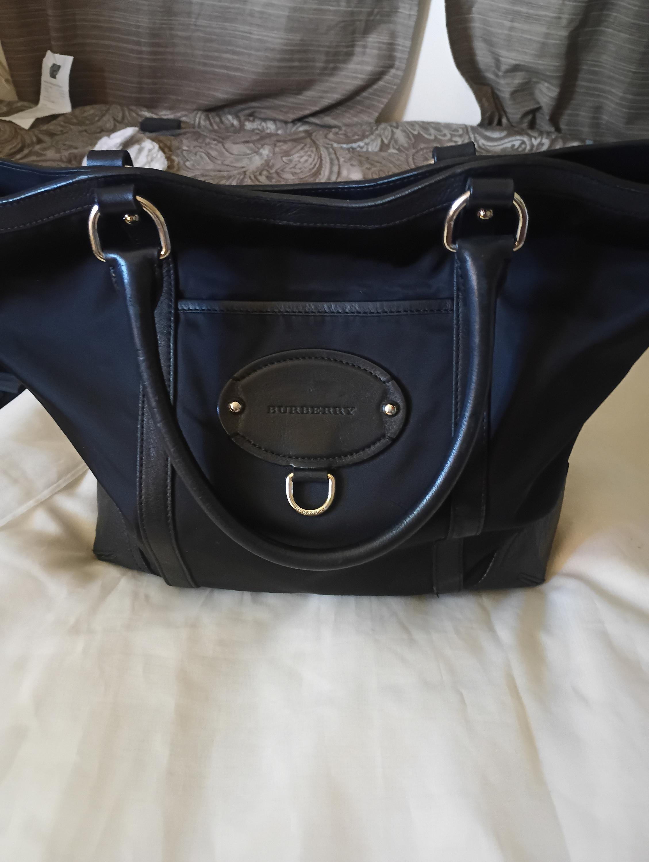 バッグ Vintage Burberry Leather Handbag Black Leather handbag Burberry Black in Leather - 56659478