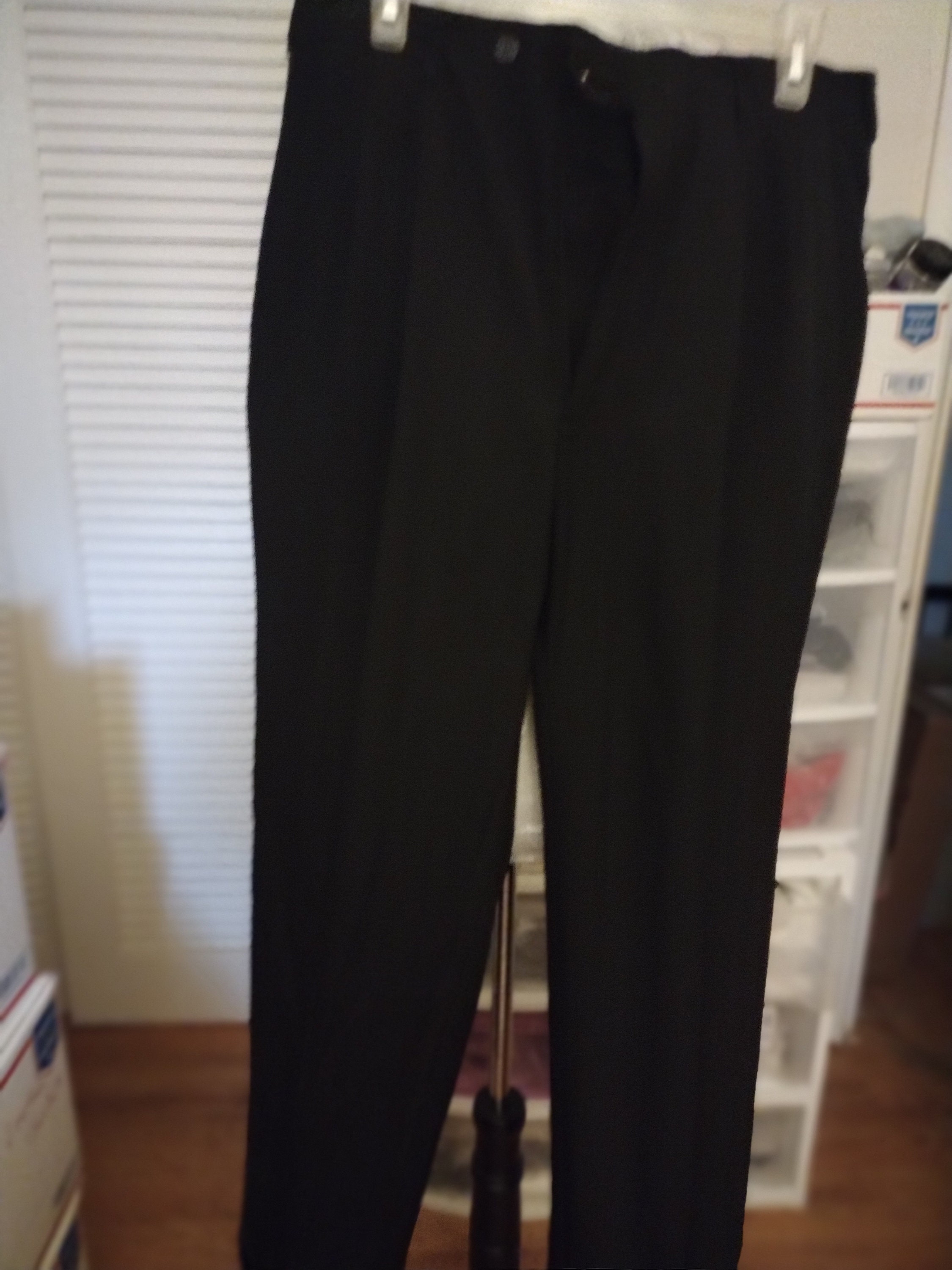 Hangar Black Straight Leg Dress Pants w/Cuff Button Size 32 x 32