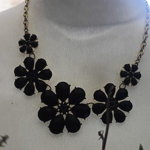 Paparazzi Vintage Black Flower Statement Necklace 20 Inches