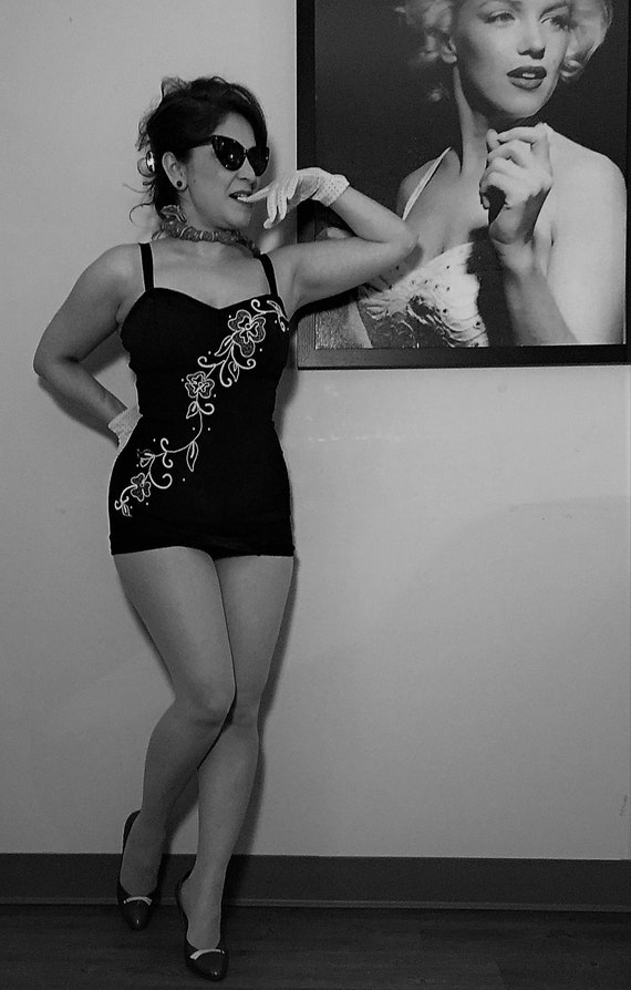 Vintage 1940s Black&white Bathing Suit - Sexy 40s