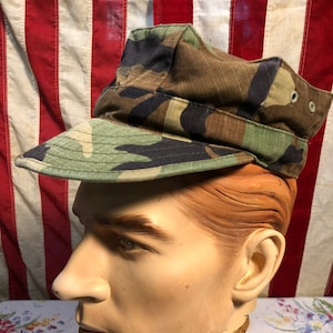 Military Surplus 1980's USGI USMC Issued original Marine Fatigue Hat Cap woodland camouflage / Size Medium