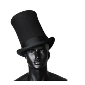 Sombrero de copa alto de fieltro de lana hecho a mano: Derby negro, forrado de satén (20 cm)