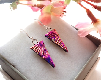 Stunning Magenta Colour Change Earrings-Purple Florentine Design Dichroic Glass Droplet Earrings-Triangle Purple Golden Fused Glass Earrings