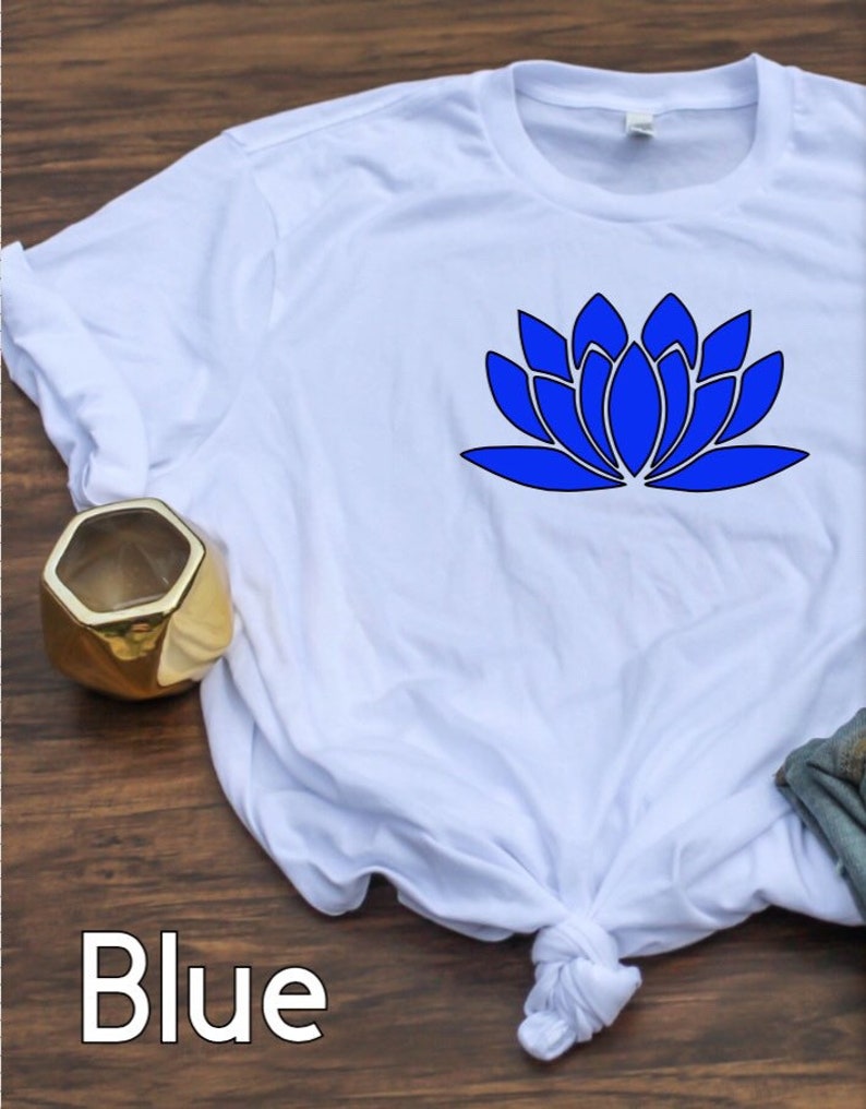 women/'s top Women/'s lotus flower tee meditation T-shirt