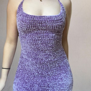 Mini-robe au crochet en velours lavande
