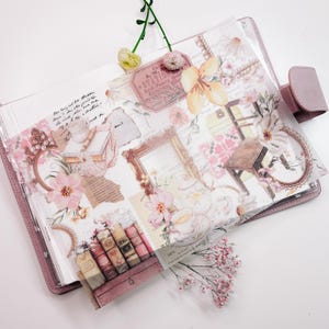 A4-decovel | Perkament-bloemen en elementen-goudfolie | 25 juni | voor planner of boek | Plannerdecoratie | Elegant |