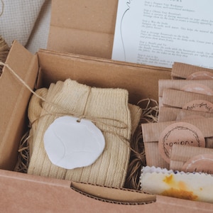 Complete DIY ecoprinting kit - learn to ecoprint with this kit!