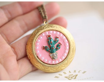 Cactus pearl key locket necklace with photo,Custom initial disc locket necklace,personalized hands tamped pink floral necklace