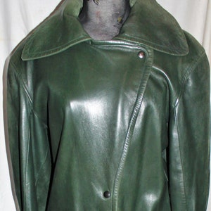 Montana Leather Coat 80&#39;S collection / from the Claude Montana Paris brand / Collector / Luxury Haute Couture / Vintage T42 English green