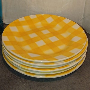 Sarreguemines yellow flat plates, French earthenware, 1980s / Tableware / kitchen decoration / vintage / set of 6+2 yellow flat plates