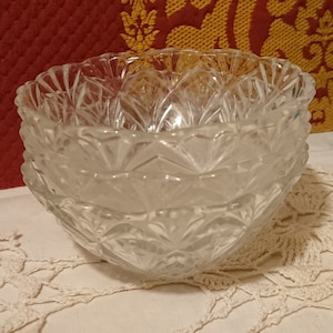 CRISTAL FRANCE 80er Ravier Bowls / Geschirr / Vintage-Dekoration / 8 gemeißelte Kristallschalen mit Ananasausschnitten / hergestellt in Frankreich