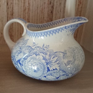 Sarreguemines Faience Pitcher, France, 19th Century / Bathroom Decoration / Iron Earth / &quot;Garden Line&quot; Pitcher, White Background, Royal Blue Decor