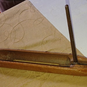 Boxwood Weaving Shuttle Collection / Loom / Large blond wood shuttle / Provence / France / Creative Leisure