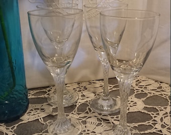 Copas de vino con tallo de licor de cristal Francia 80'S vintage / Vajilla / LOTE de 5 copas de vino con tallo de cristal retorcido altura