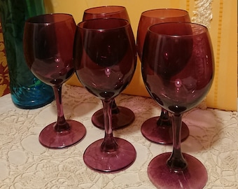 Burgundy Crystal Glasses France 80'S / Tableware / Wine / oenology / set of 5 crystal wine glasses in burgundy red color