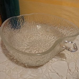 Glass Salad Bowl FRANCE 60&#39;S / Tableware 70&#39;S / Apple-shaped salad bowl in transparent white glass / Made in France