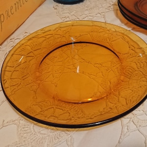DURALEX Amber Glass Dessert Plates France 60&#39;S / Tableware / Retro Decoration / Set of 8 Amber Dessert Plates in Molded Glass