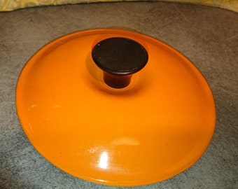 Casserole Ancienne Le Creuset N°18 Orange Fonte Avec Couvercle – Occasion