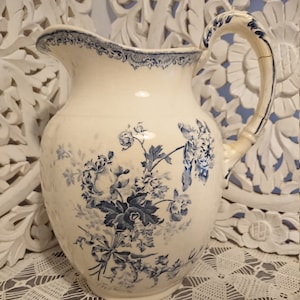 Pitcher Jug Sarreguemines 19th Digoin U & C France / bathroom decoration / Shabby / Hand-Painted Pitcher floral decoration Fontange line