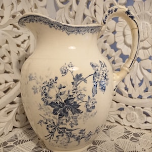 Broc Pichet Sarreguemines 19th Digoin U & C France / bathroom decoration / Shabby / Hand-Painted Pitcher floral decor Fontange line