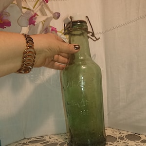 Bistrot L&#39;Idéale Green Glass Bottle France 1900 / kitchen decoration / vintage retro / 1 green glass bottle sold individually