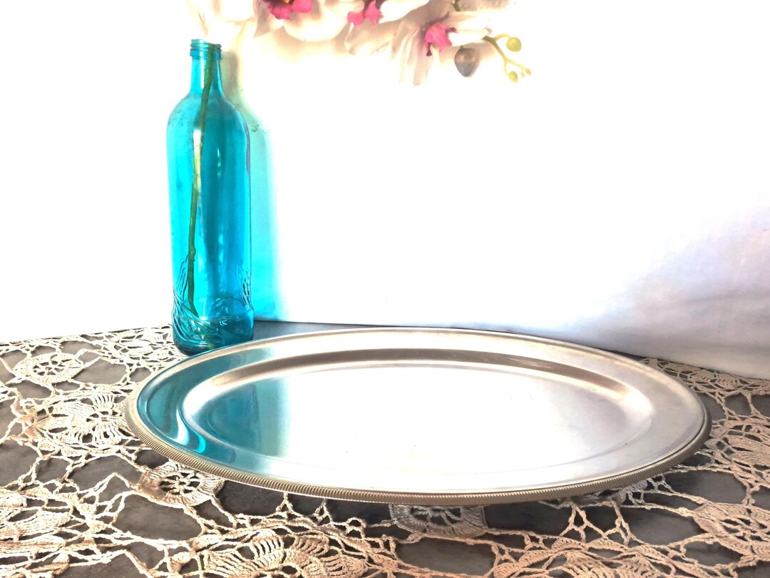 Plat de service vintage Létang & Rémy inox 18/10 avec couvercle – design années 70 - Arts de la table