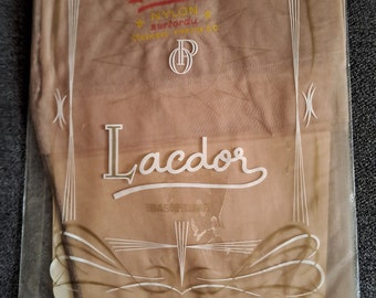 Bas Nylon LAC DOR Luxe Femme 1950 France / Lingerie fine Collector Vintage /  paire de bas couture coloris beige article vendu à la paire