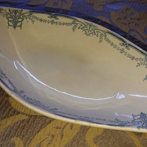 Earthenware Bowl Sarreguemines Vaucluse XIX France / Tableware / Decoration / Porcelain / Digoin line dish with blue floral decoration