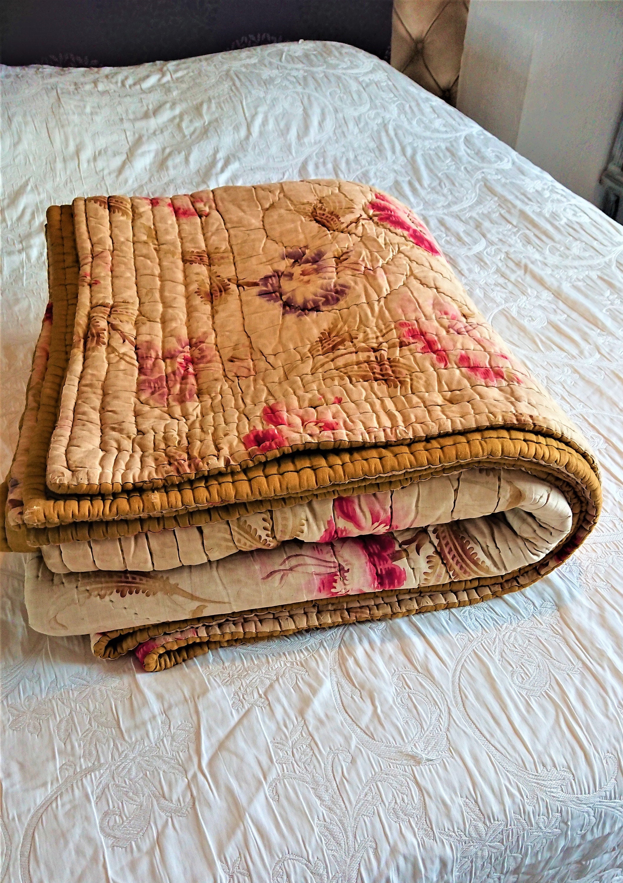 Provence Quilted Throw Bedspread France 19th Century / Bedroom